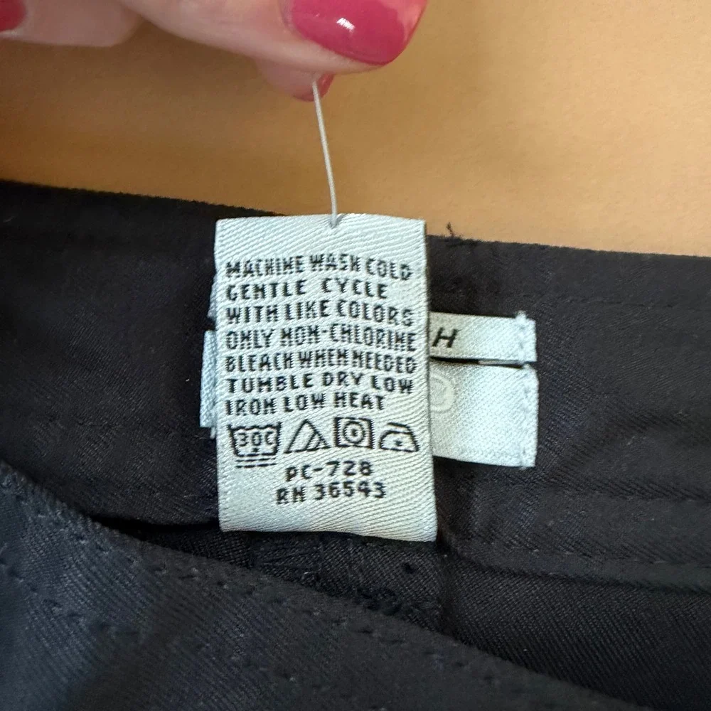 IZOD Golf Womens Black Swingflex Stretch Bermuda Shorts UPF 50 Size 2 NEW - Picture 6 of 13